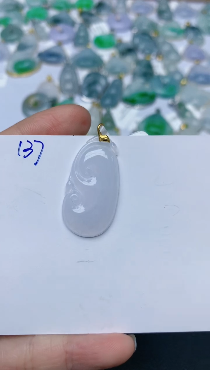 【闪购商品】翡翠颈饰18K金镶嵌天然翡翠A货    