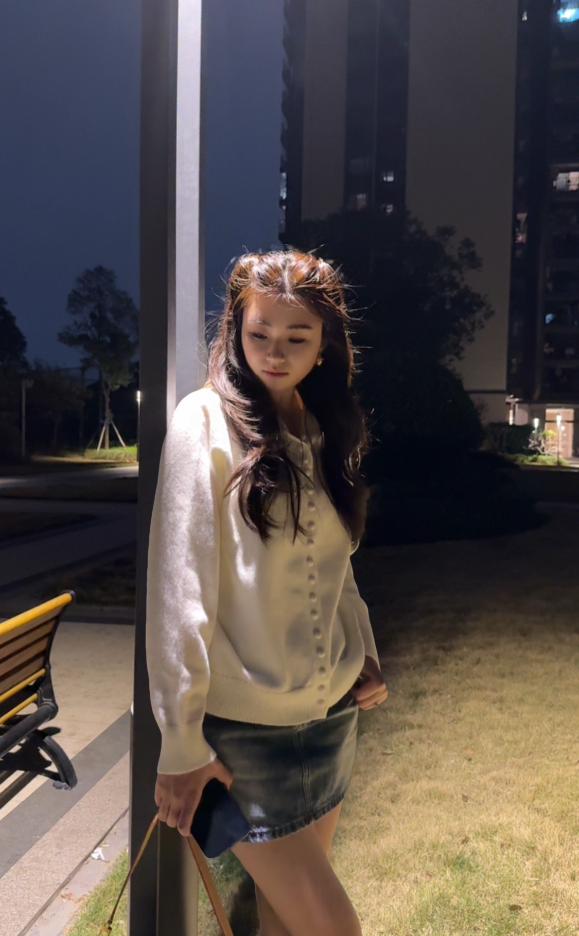  A175号 杏色、藏蓝 夏季新款时尚休闲气质女款V领连衣裙