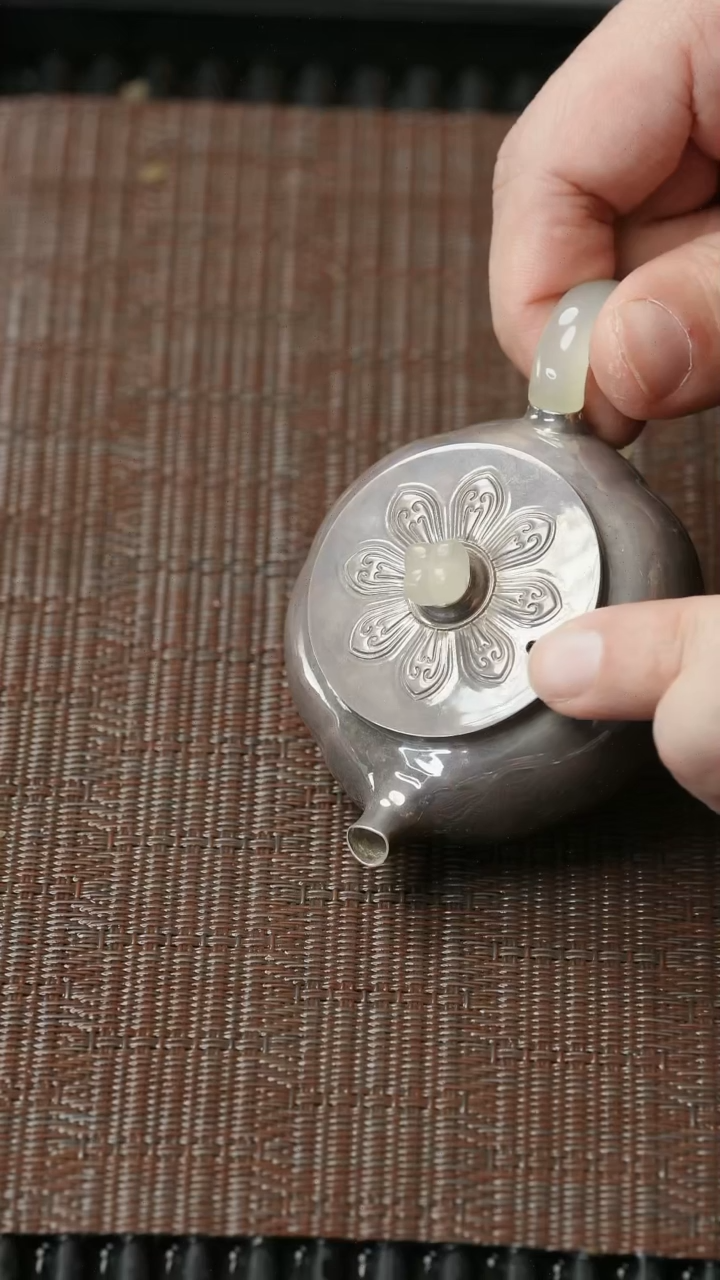 【闪购商品】紫砂茶壶五堂 纯银-矮莲蒲60cc