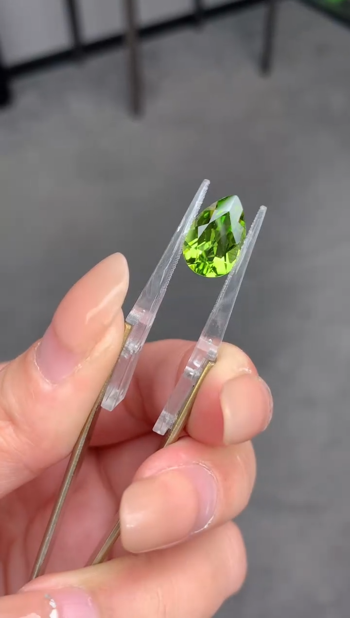 【闪购商品】橄榄石裸石未镶嵌4ct橄榄石