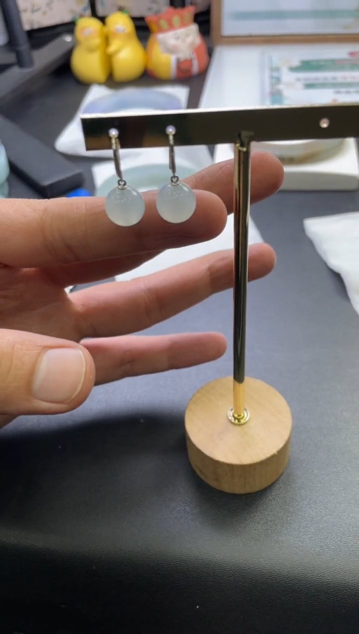 【闪购商品】翡翠耳饰18K金镶嵌发一件