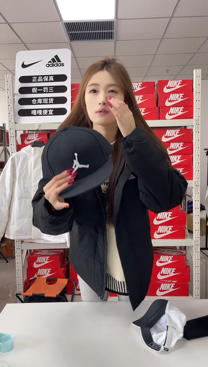 编码  尺码  胸围衣长  正品直播间过款棒球帽