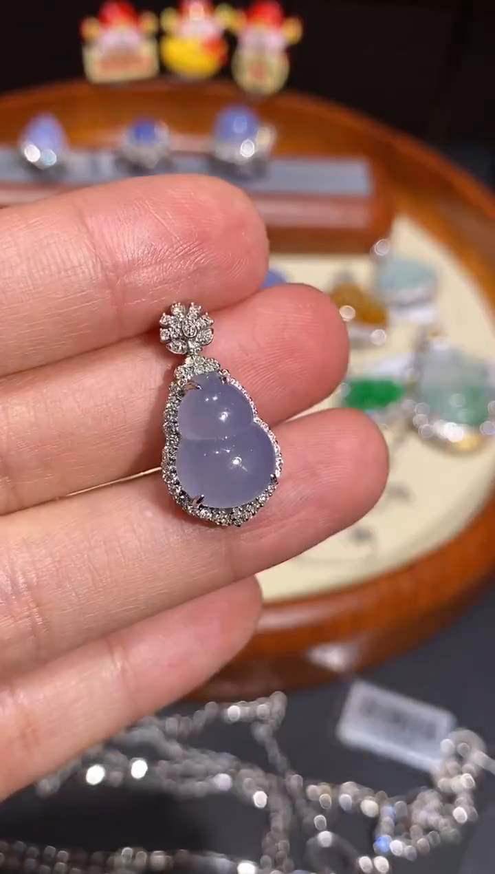 【闪购商品】翡翠吊坠(不含链)18K金镶嵌吊坠