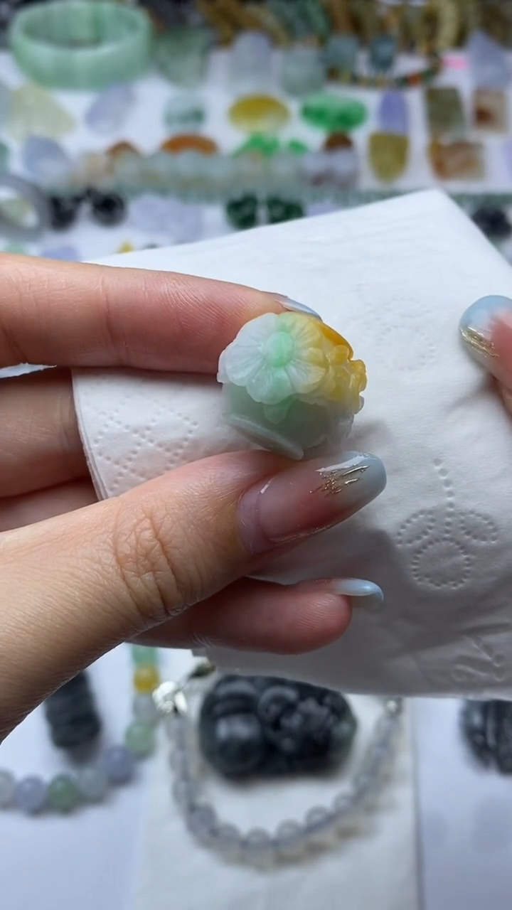 未镶嵌定制翡翠毛货定制不退不换