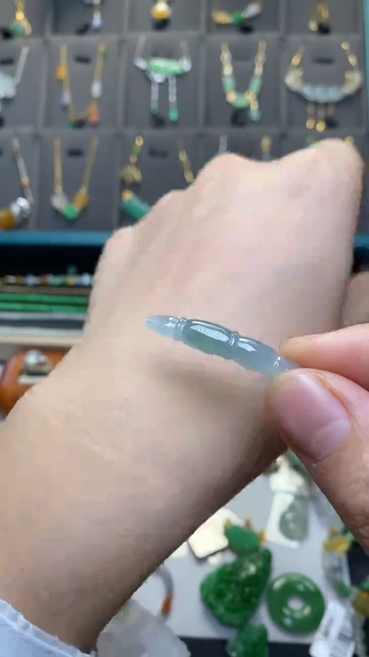 颈饰未镶嵌翡翠净货36329