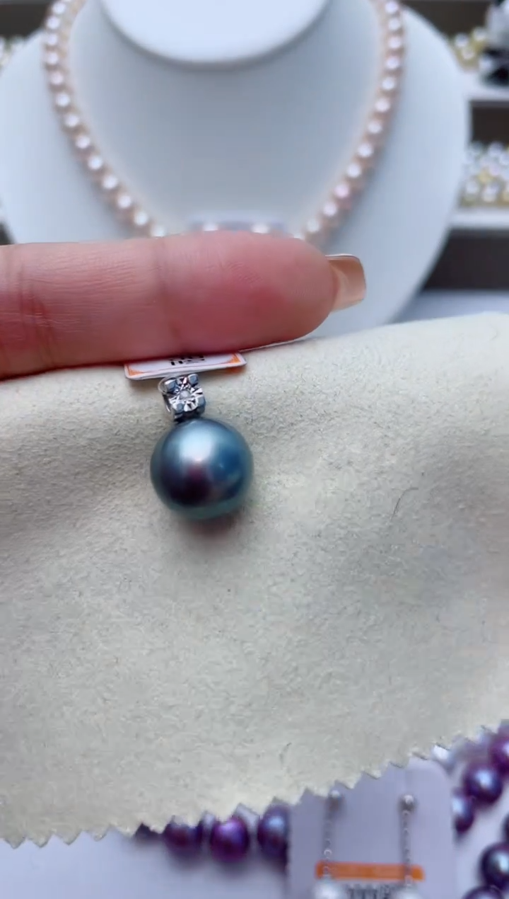 【闪购商品】海水珍珠颈饰18K金镶嵌W107
