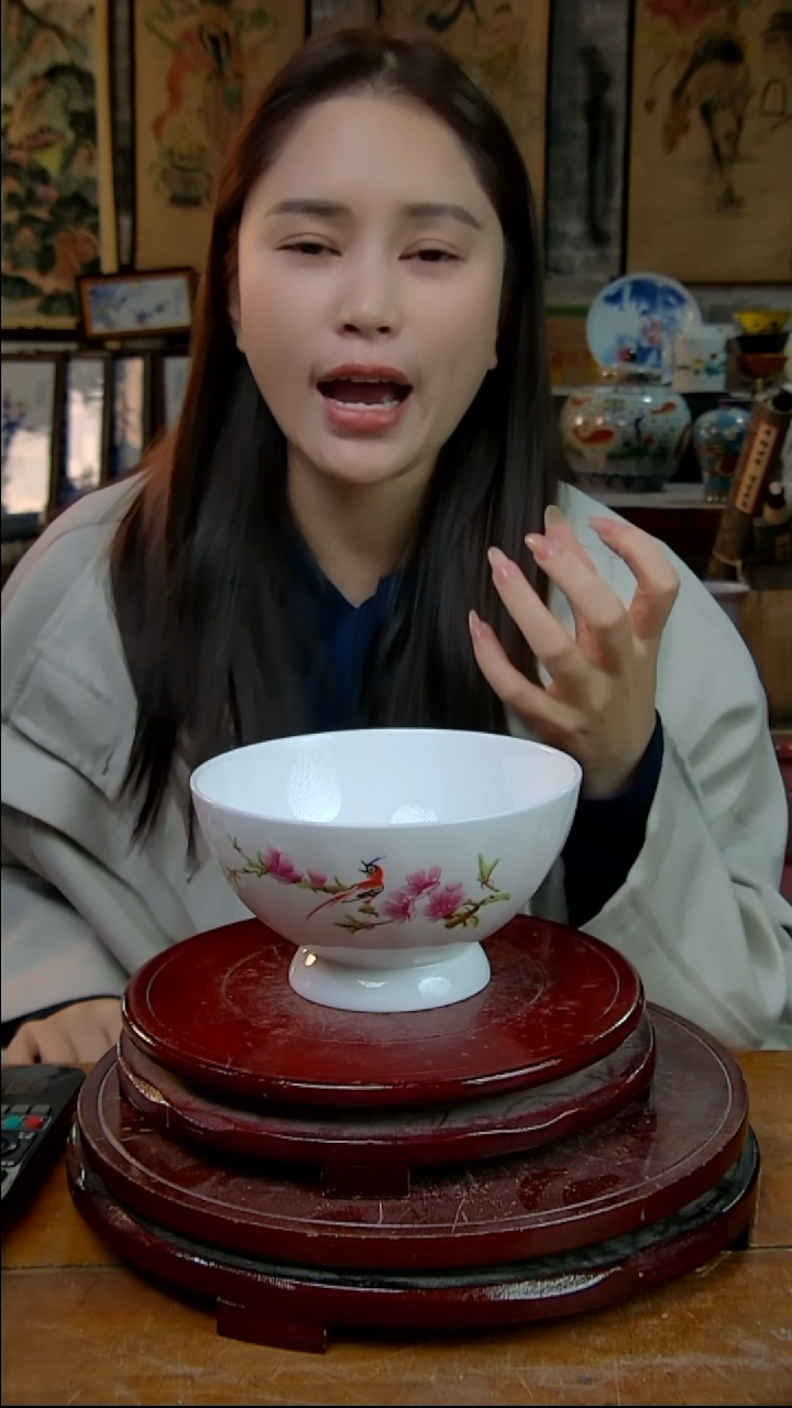 摆件陶景德镇陶瓷摆件水点桃花高足碗