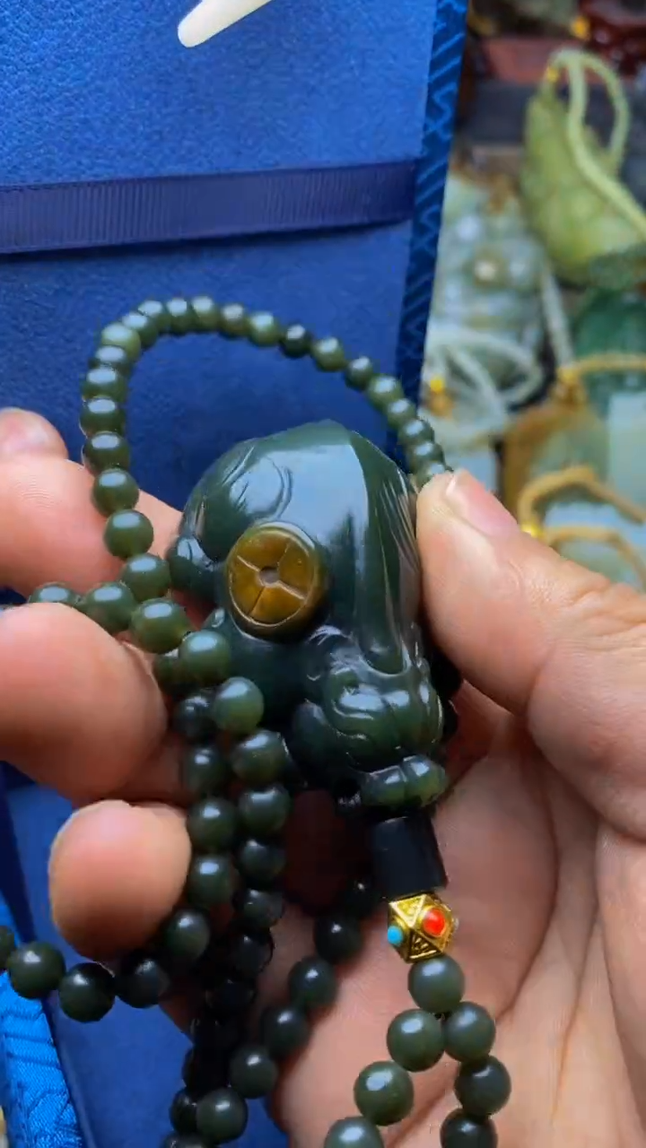 未镶嵌和田玉挂件1