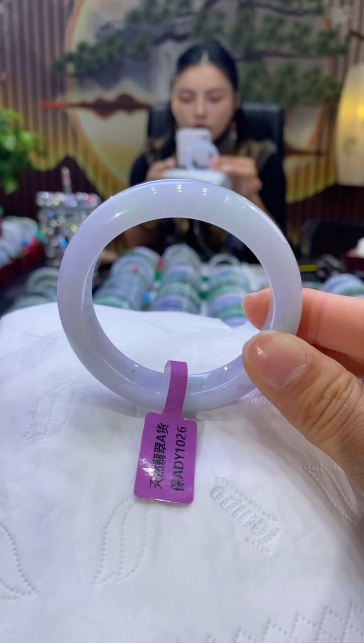 【闪购商品】翡翠手镯未镶嵌多人05314