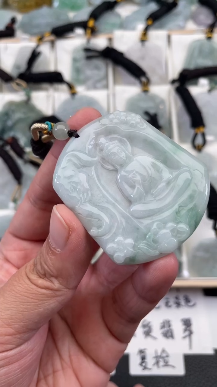 颈饰未镶嵌翡翠天然缅甸翡翠A货243