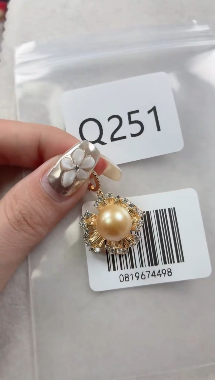 银S925镶嵌吊坠海水珍珠Q251