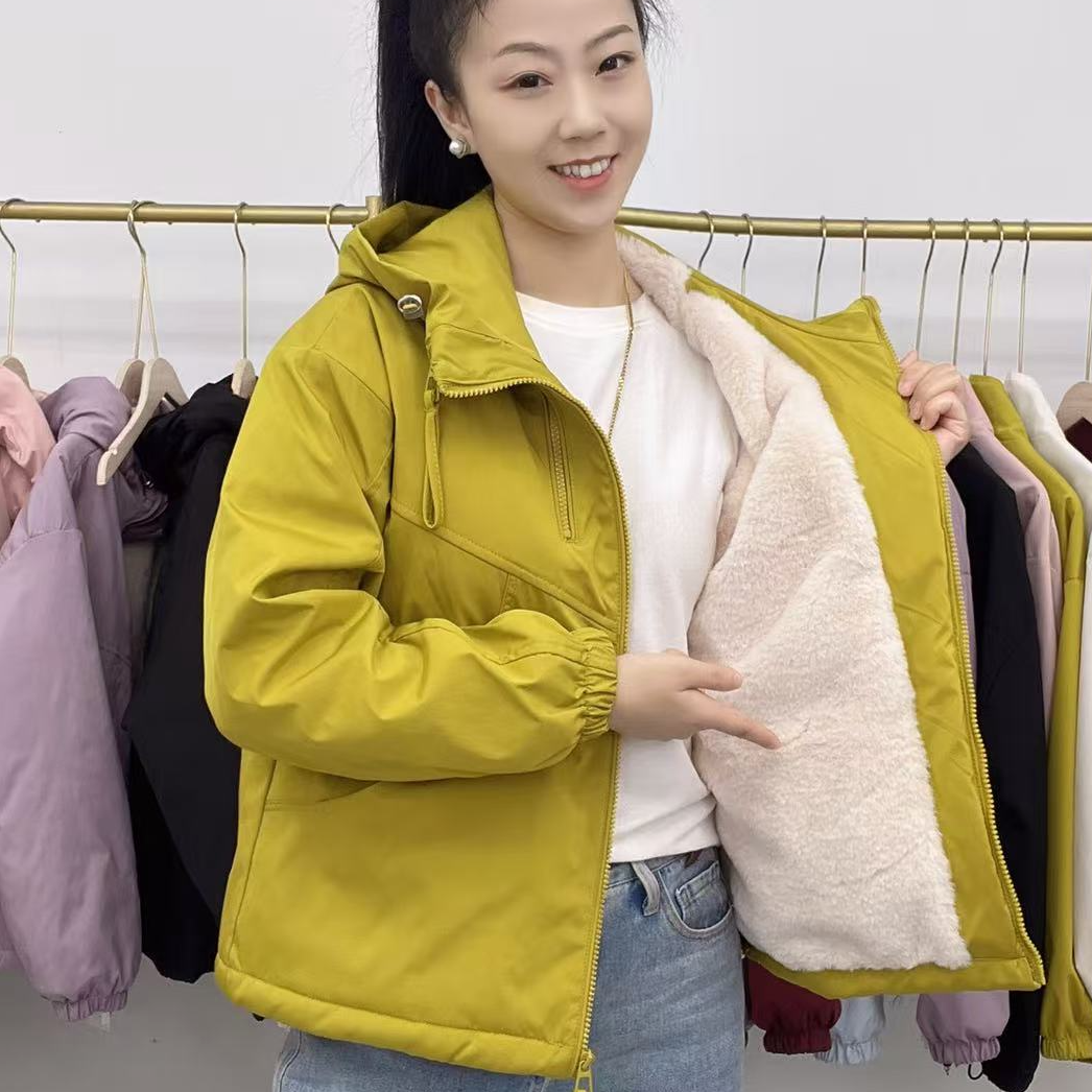 【加绒加厚】加厚2025冬季新款宽松连帽加绒加厚款女短款厚款短外套