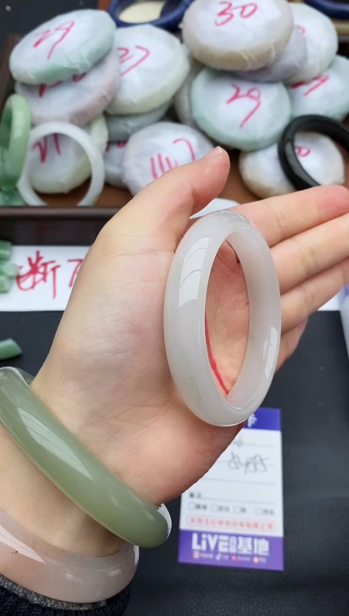 未镶嵌手镯石英质玉26+54/55