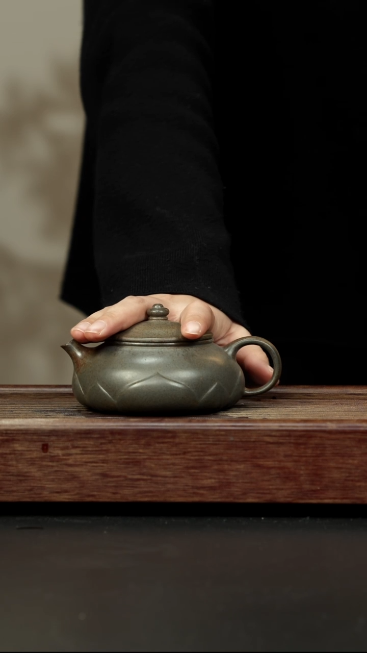 茶壶紫砂蟹壳青柴烧 寒江