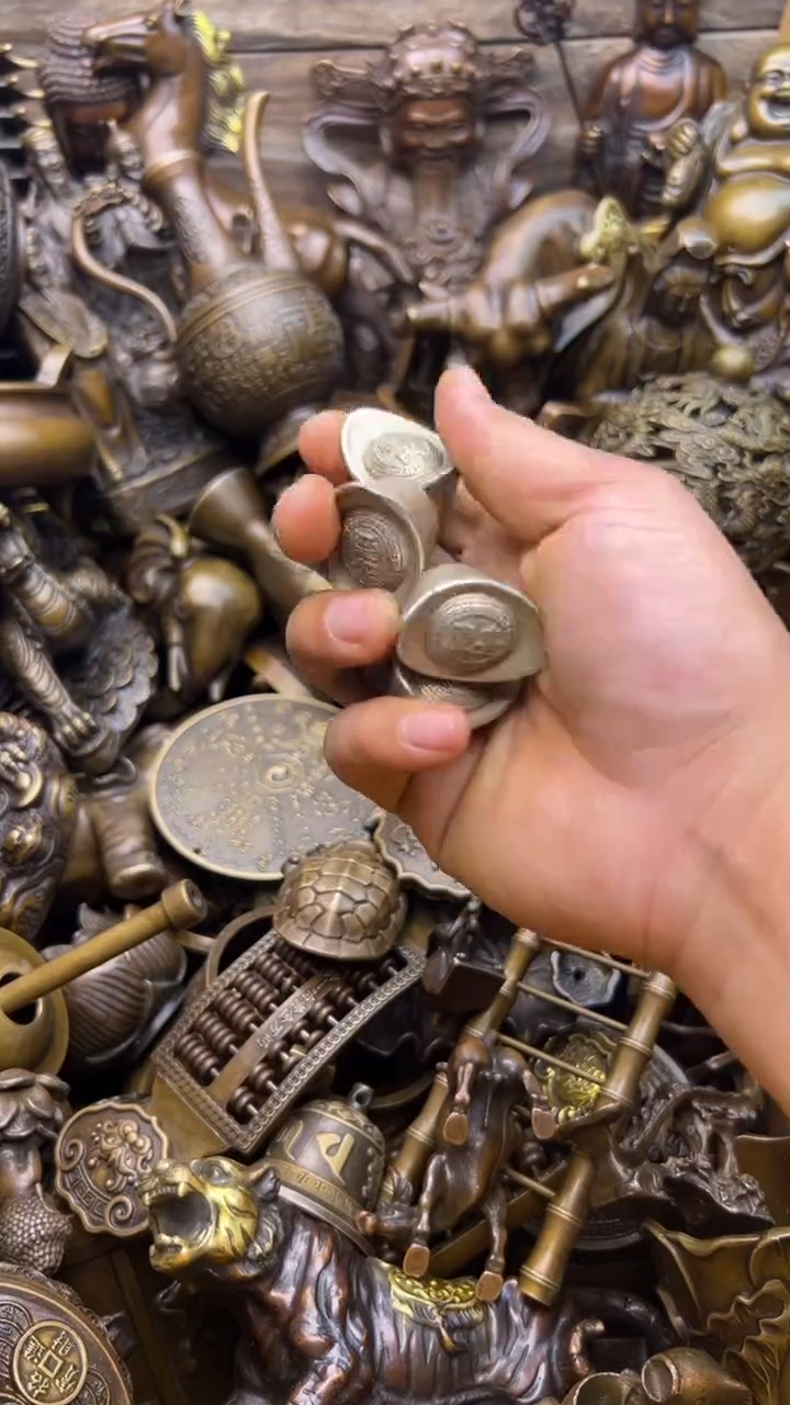 精美铜器，点击下单