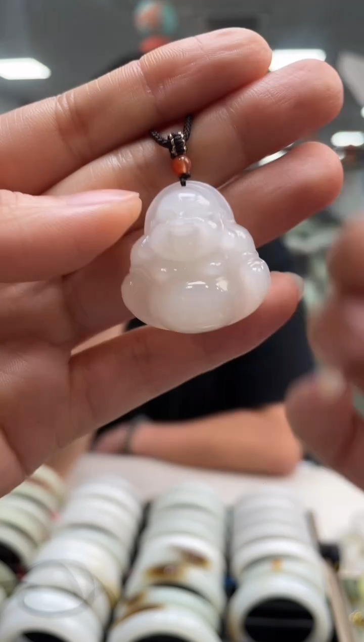 和田玉未镶嵌颈饰佛公吊坠随机发一件