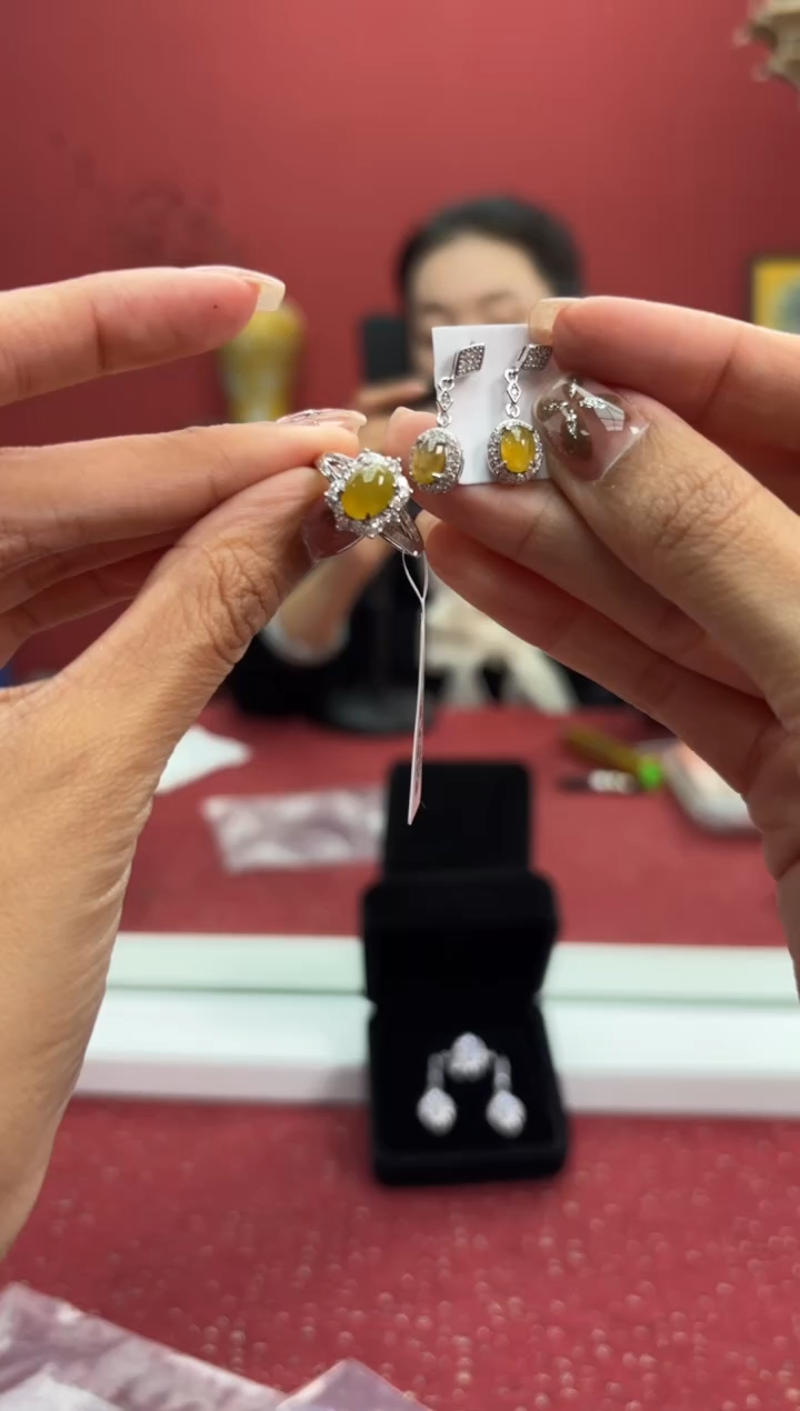 【闪购商品】翡翠戒指银S925镶嵌539734/戒指+耳饰套装