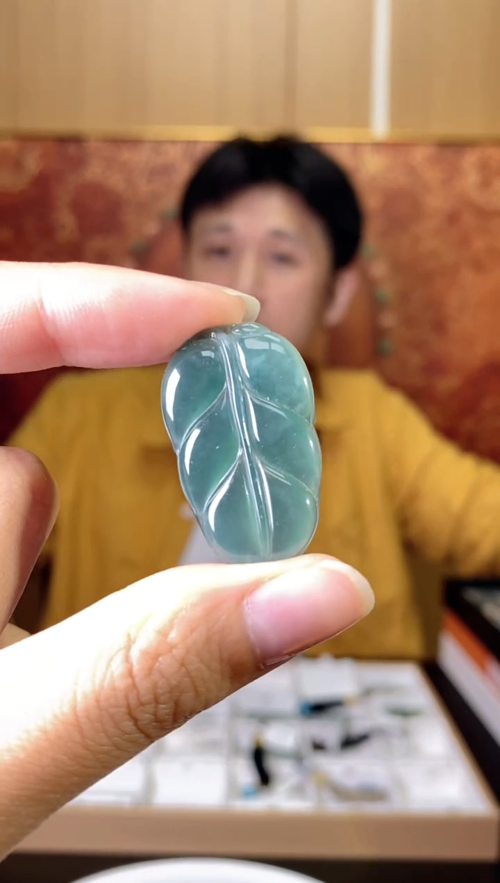 【闪购商品】翡翠颈饰未镶嵌翡翠