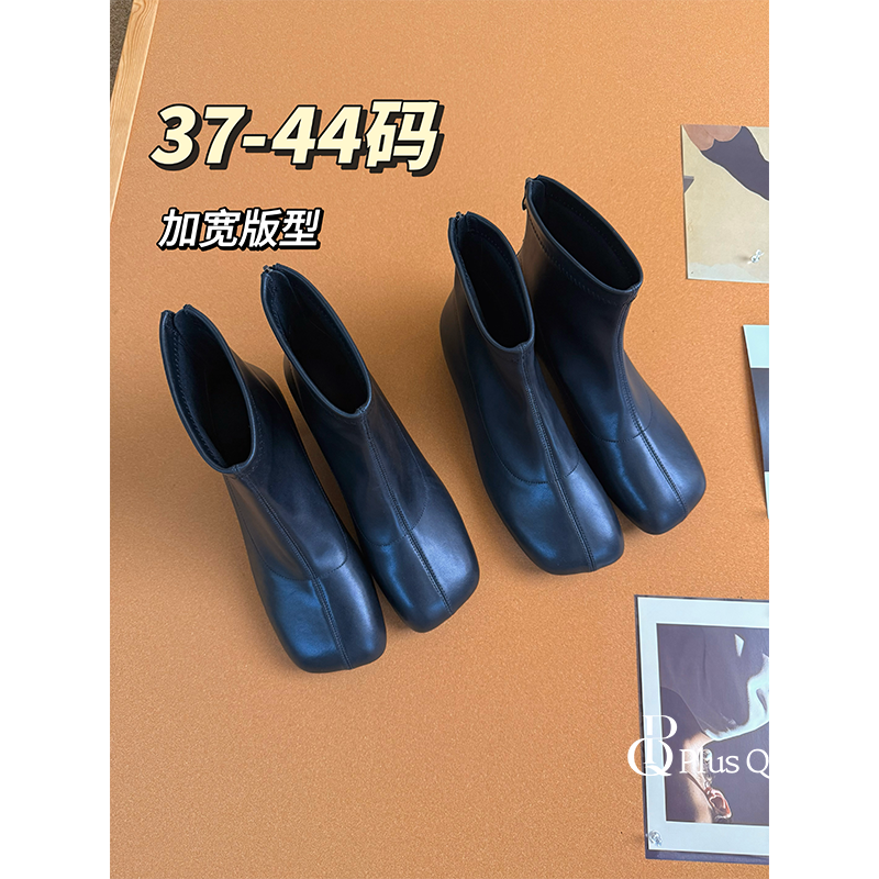 PLUS QUEEN 宏蓝【高个子大码】37-44码英伦风黑色真皮粗跟靴子
