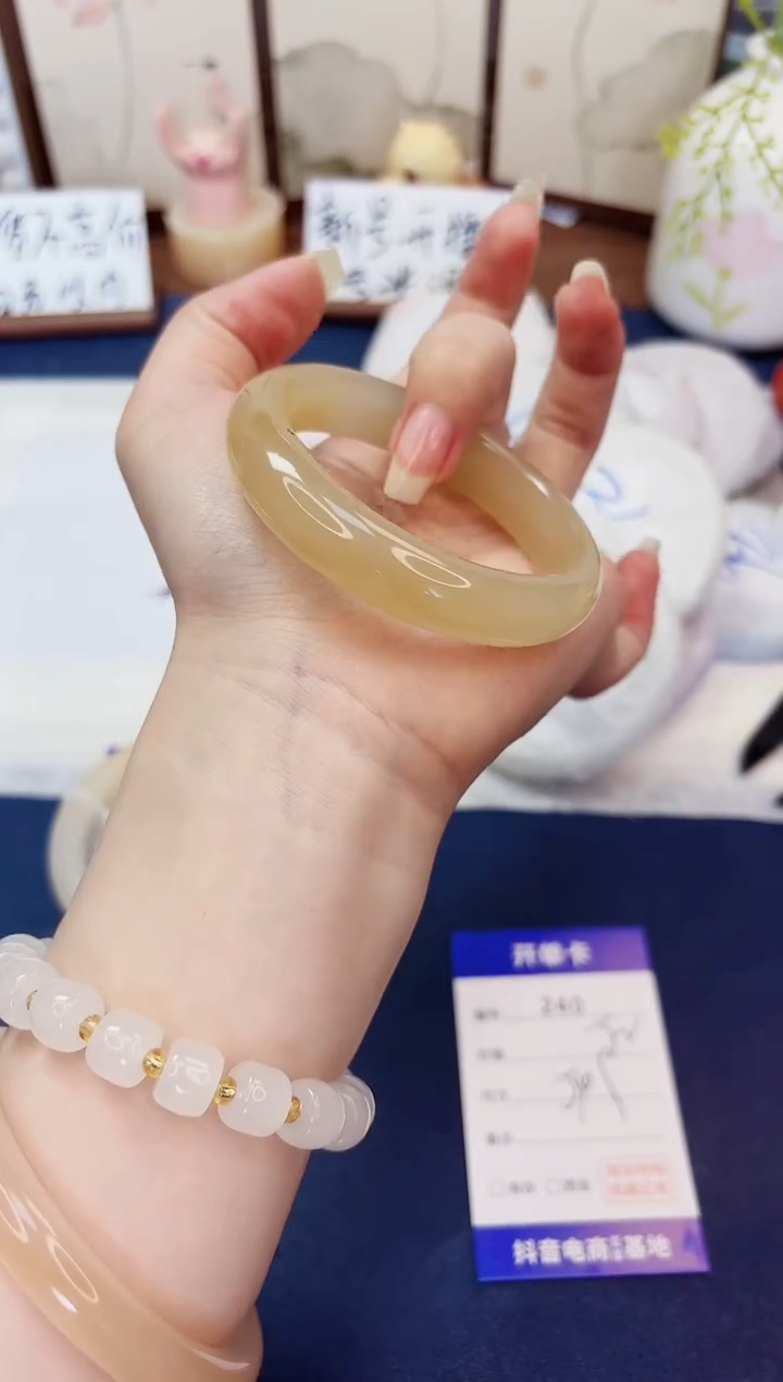 石英质玉手镯未镶嵌240-财气镯-圈口54