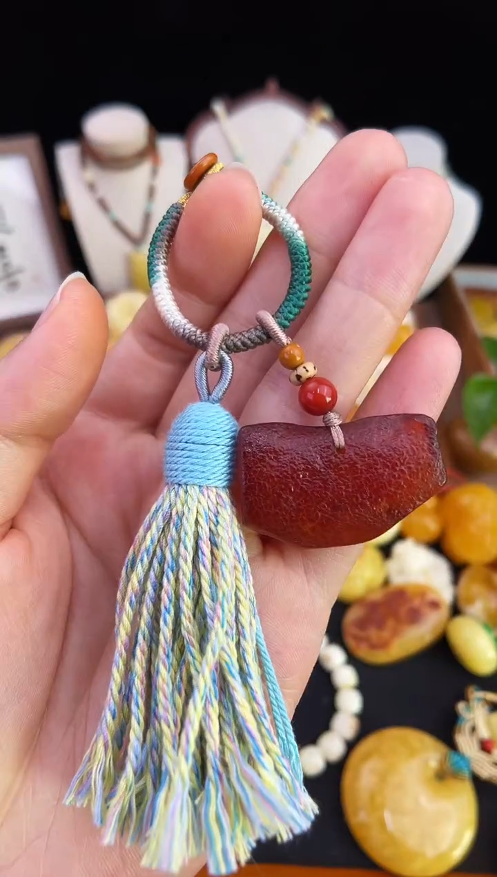 琥珀未镶嵌珠宝奇石柒月