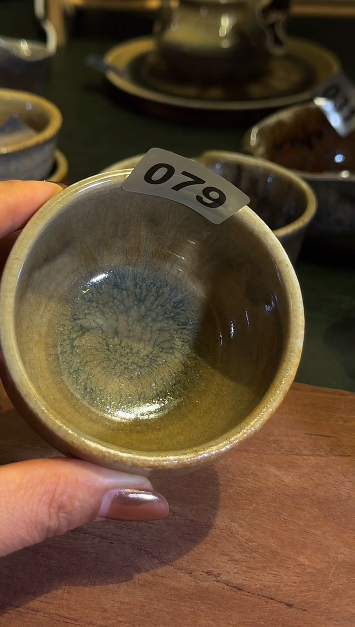 云南建水紫陶，古法柴烧