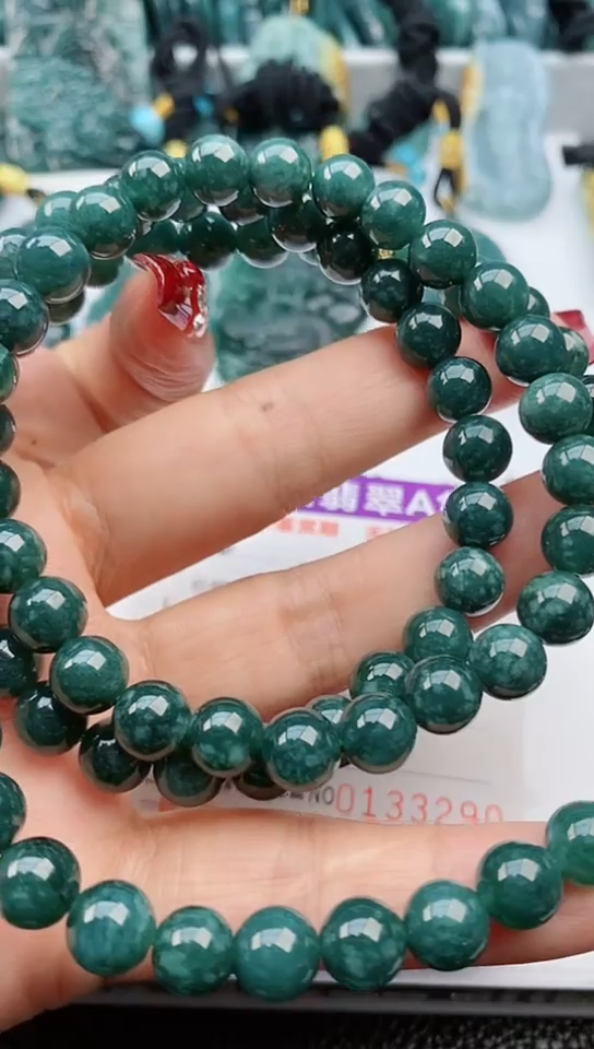 【闪购商品】翡翠颈饰未镶嵌