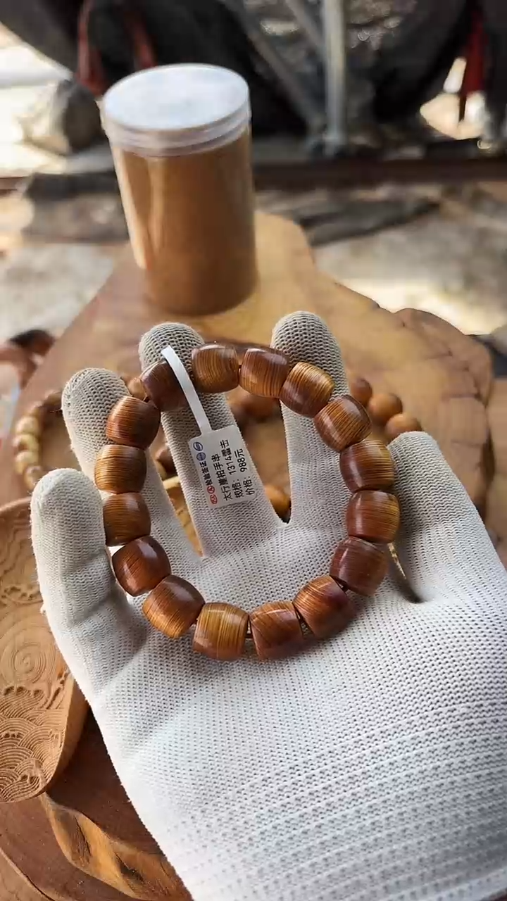 柏木（崖柏）南太行崖柏1.0的1081314雷击花瓶