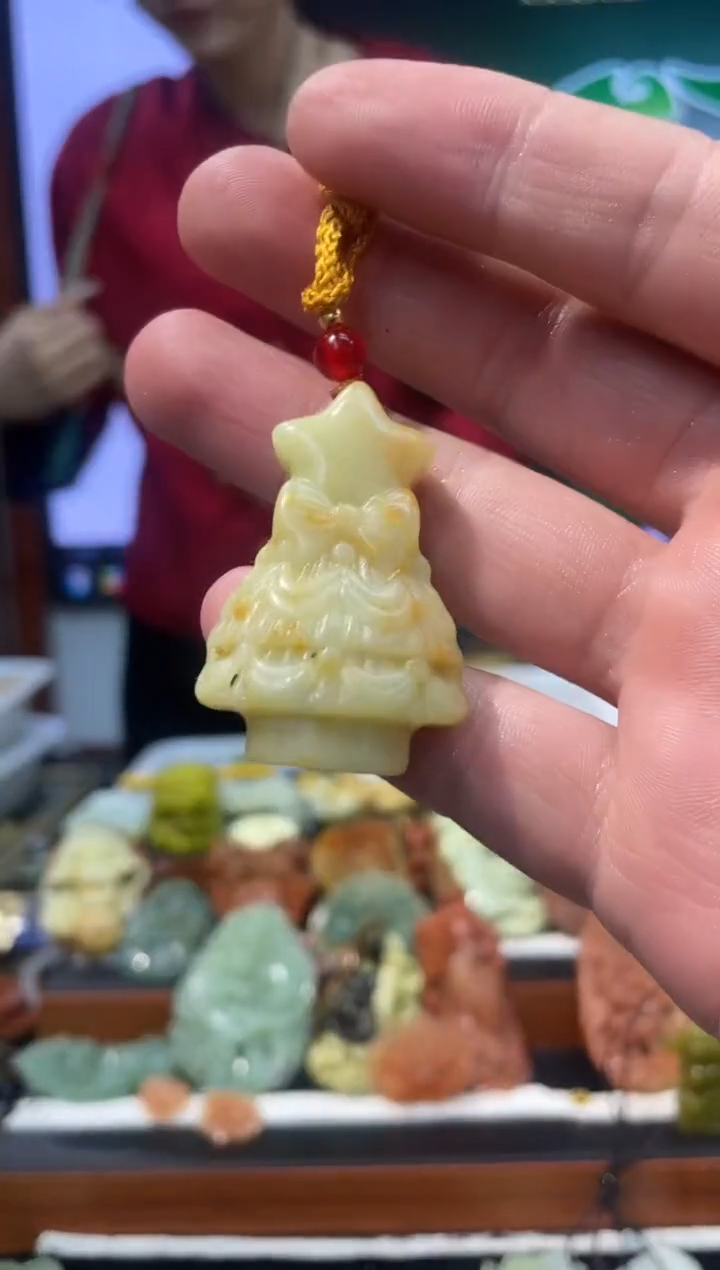 【闪购商品】岫玉吊坠未镶嵌·