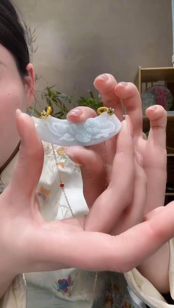 【闪购商品】翡翠颈饰未镶嵌吊坠