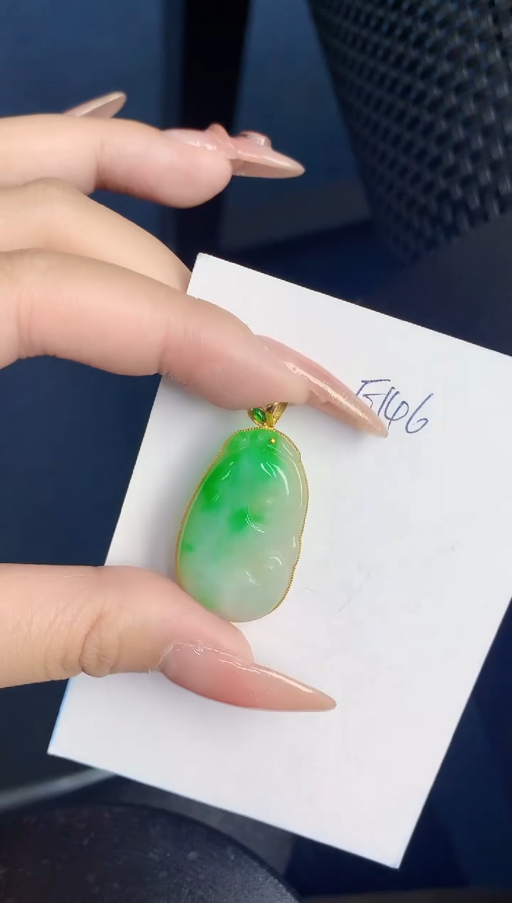 【闪购商品】翡翠颈饰18K金镶嵌000000000