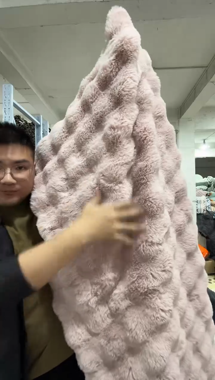 兔毛【高货托斯卡纳泡泡毯1.5*2米】外贸原单毛毯拍完现场打开看