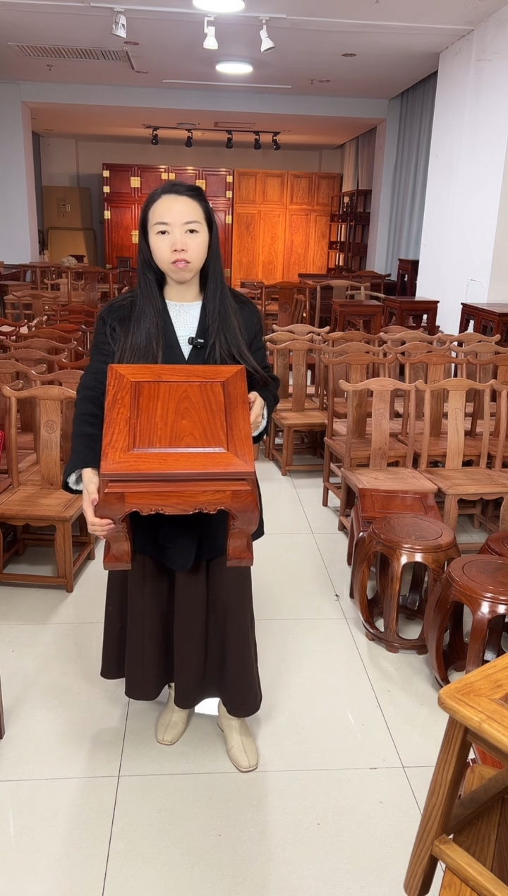 紫檀木类供桌（大果紫檀）缅花富贵子孙凳
