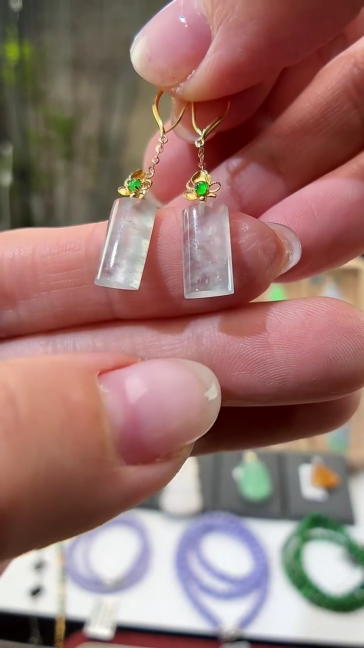 18K金镶嵌翡翠耳饰耳饰