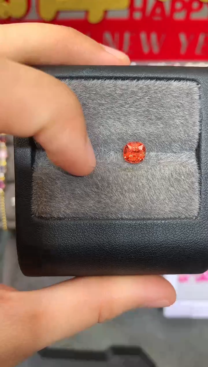 【闪购商品】定制尖晶石裸石未镶嵌枕型 火焰橙色调 1.18ct