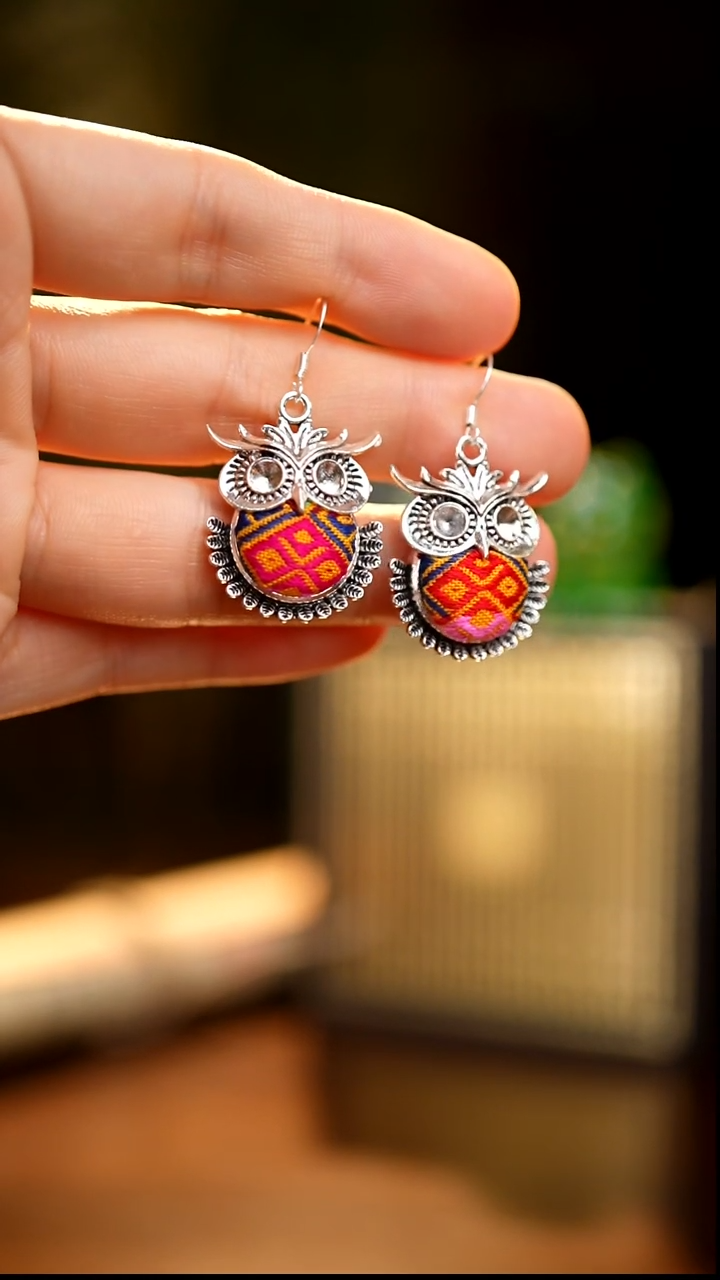 刺绣S****友私人定制苗族手工Q718