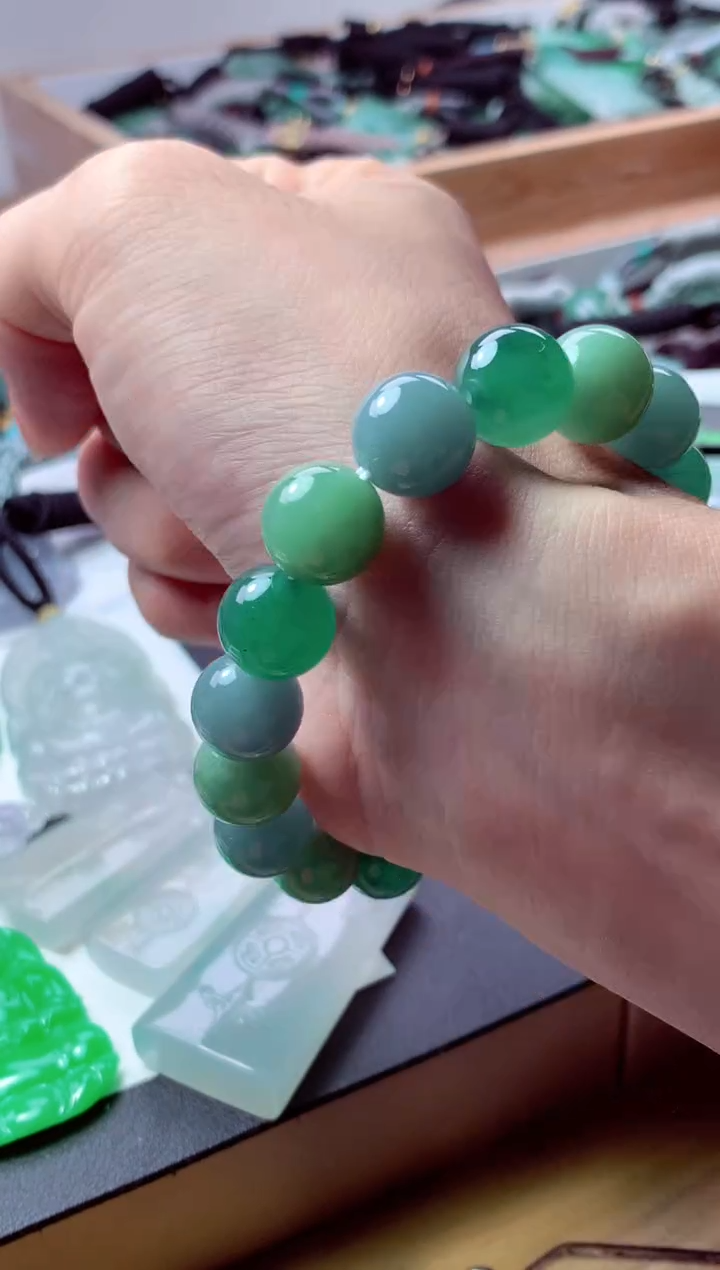 翡翠未镶嵌颈饰天然翡翠A货