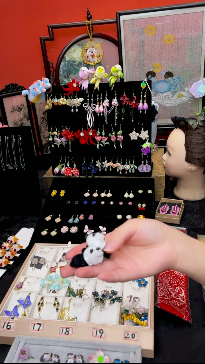 刺绣紫*非遗苏绣手工饰品