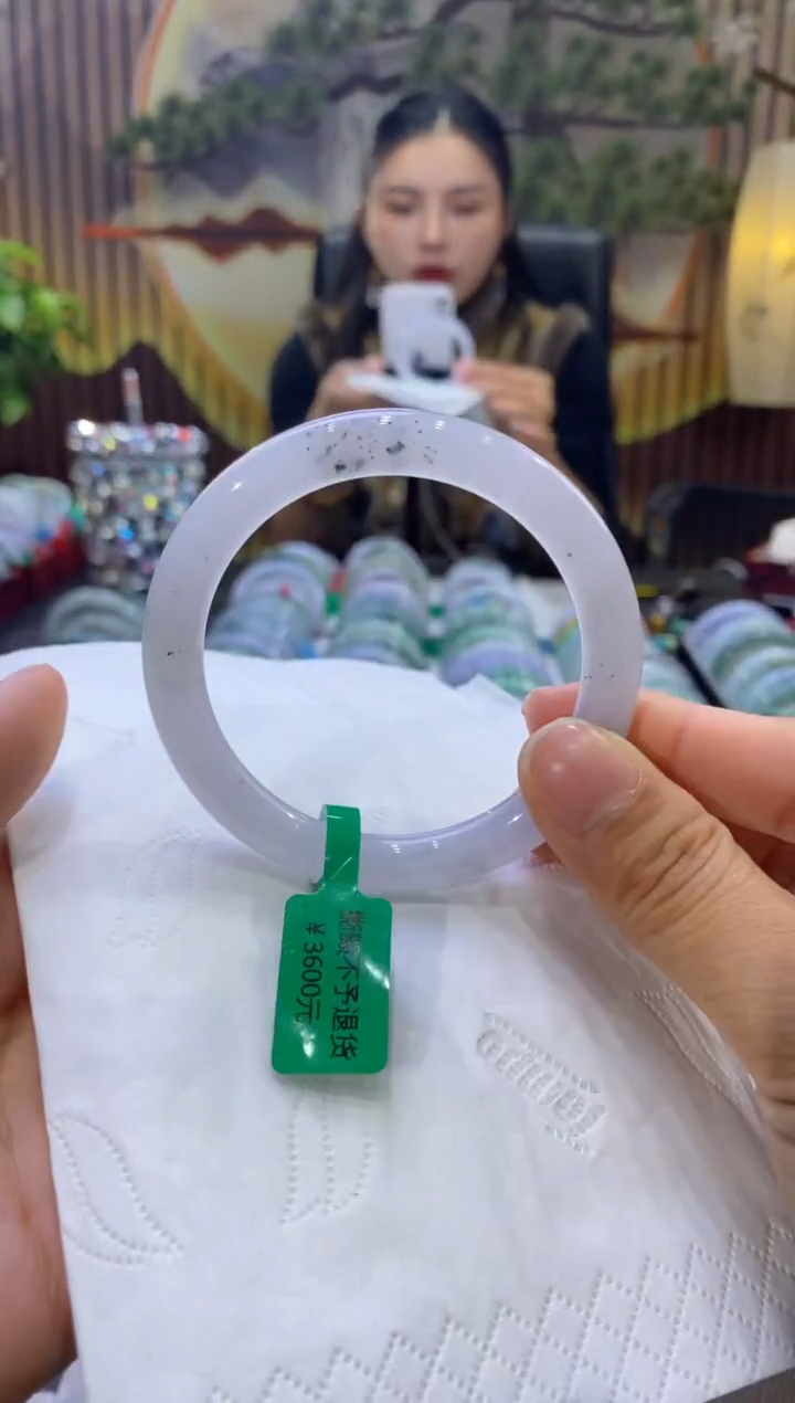 【闪购商品】翡翠手镯未镶嵌多人05313