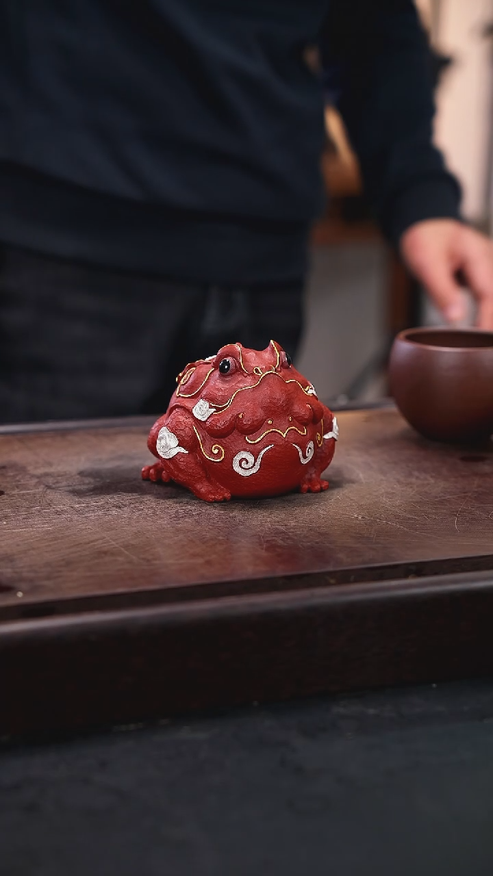 榕*描金银富贵蛙雕塑