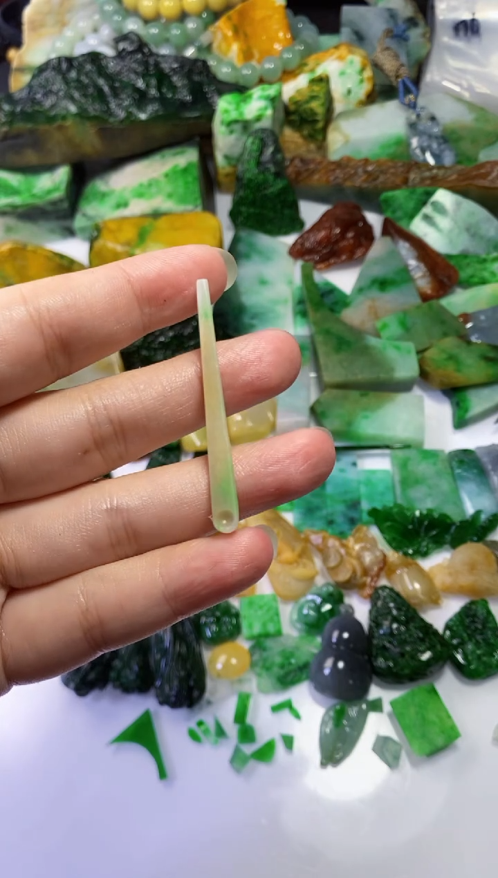 颈饰未镶嵌翡翠176天然翡翠