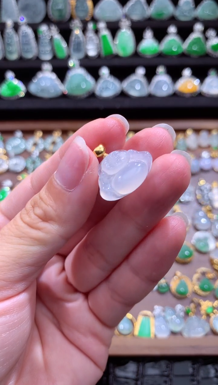 颈饰18K金镶嵌翡翠翡翠