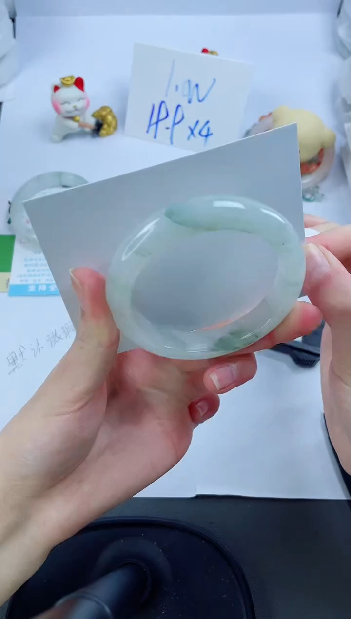 【闪购商品】石英质玉手镯未镶嵌53-54.4