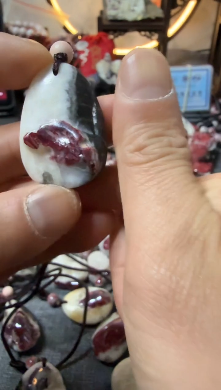 【闪购商品】天然辰砂大晶砂随行吊坠1
