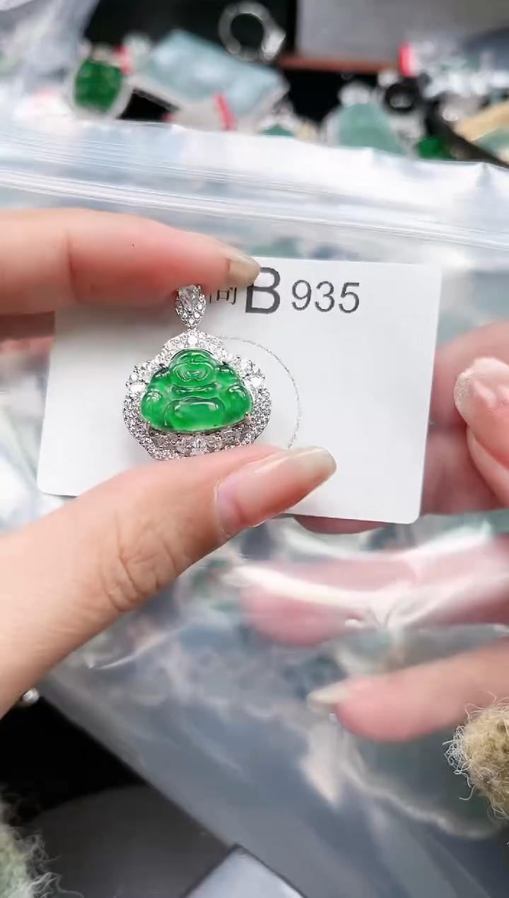 【闪购商品】翡翠颈饰未镶嵌935赠皮绳