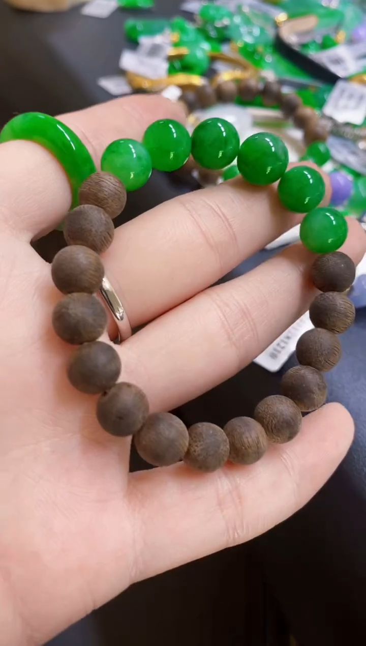 颈饰未镶嵌翡翠生*活手串