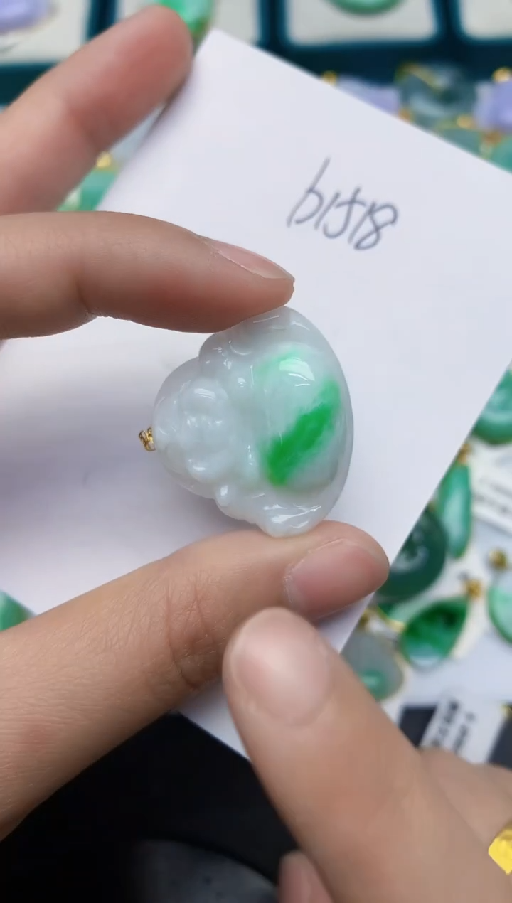 【闪购商品】翡翠颈饰18K金镶嵌00000000000