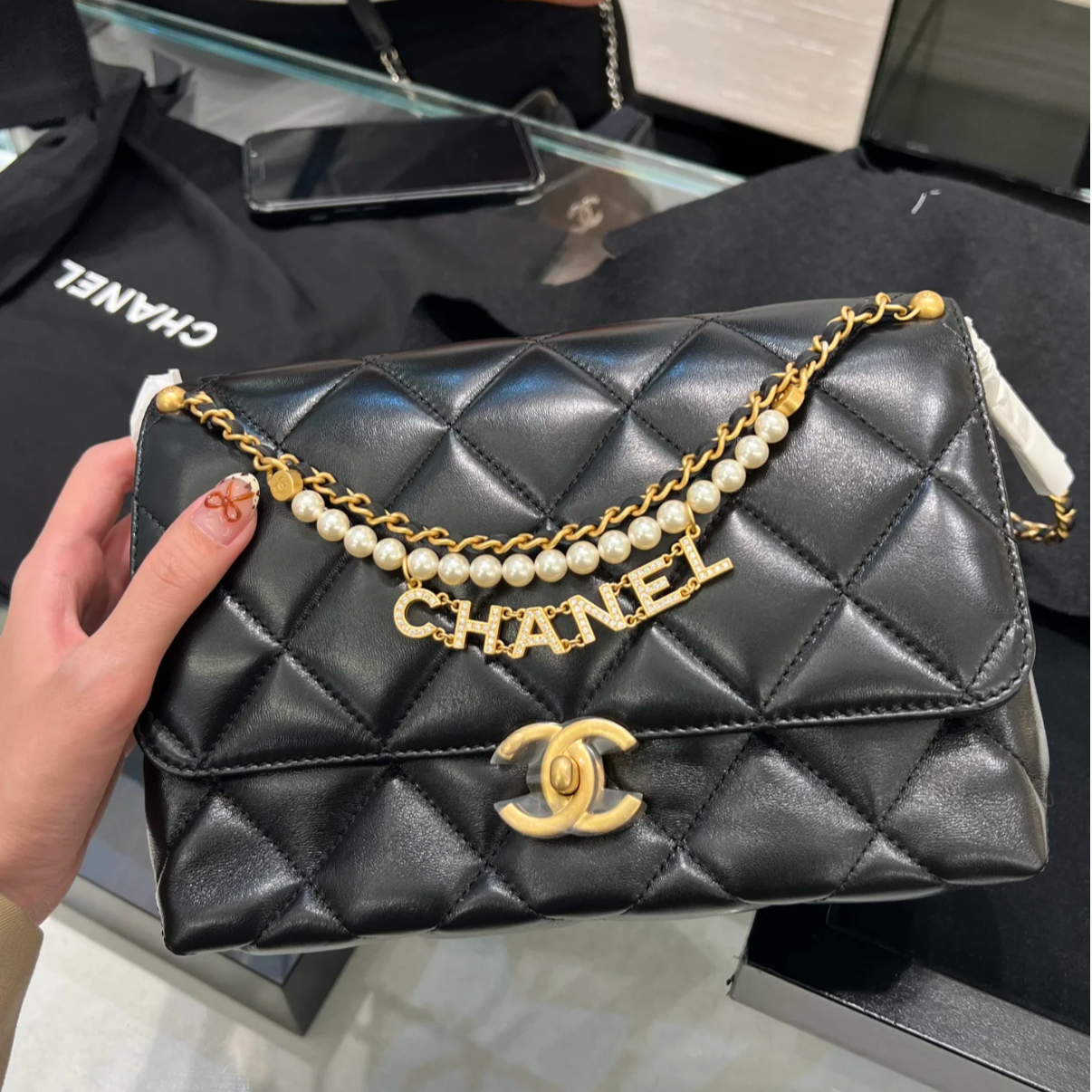 99新 Chanel/香奈儿 小花6欢 24A水钻LOGO多链条21黑金芯片开