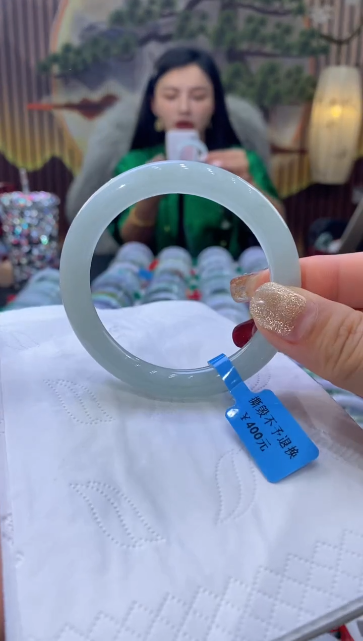 【闪购商品】翡翠手镯未镶嵌多人00007