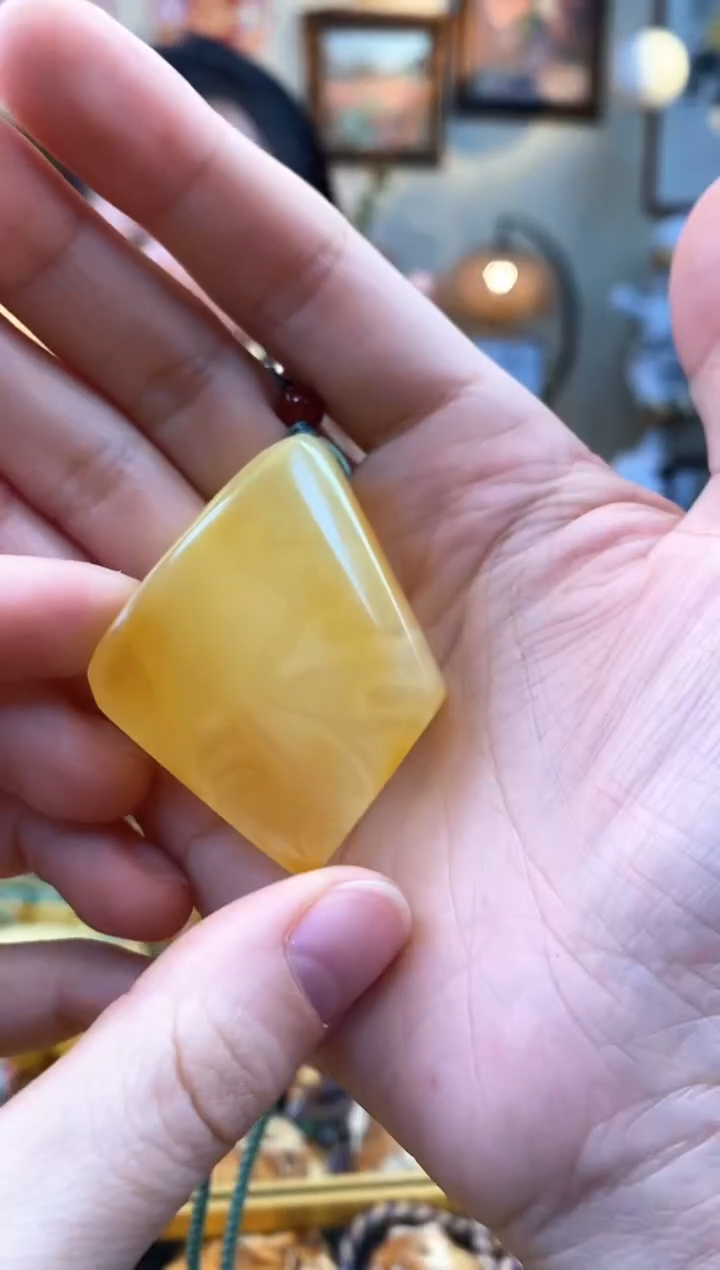 【闪购商品】琥珀颈饰未镶嵌吊坠